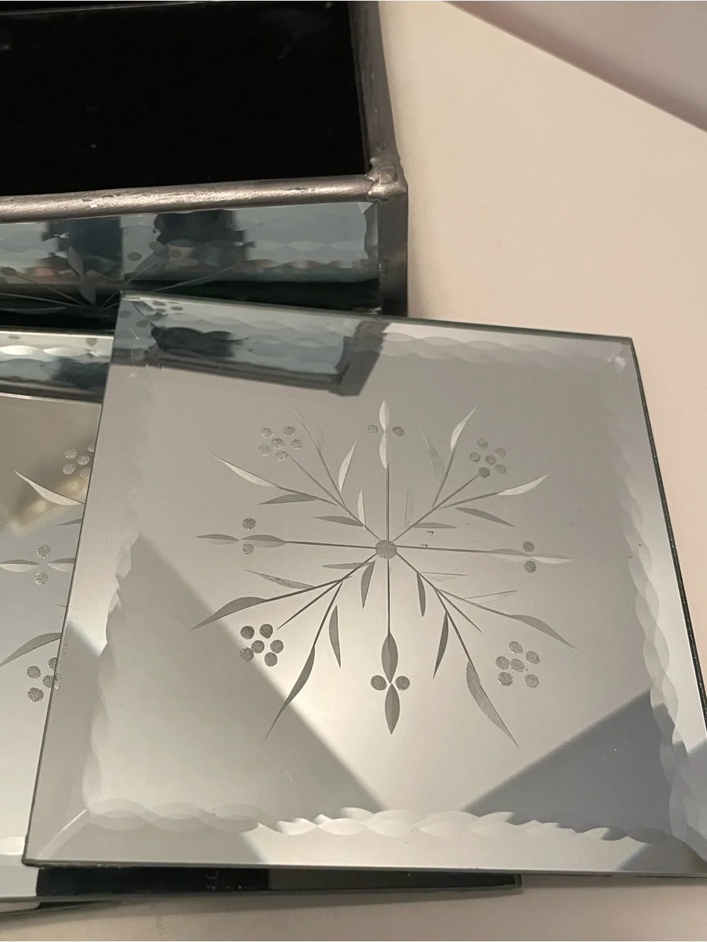 Vintage Venetian Etched Mirrored Glass Box With Coasters (4) Trinket Jewelry